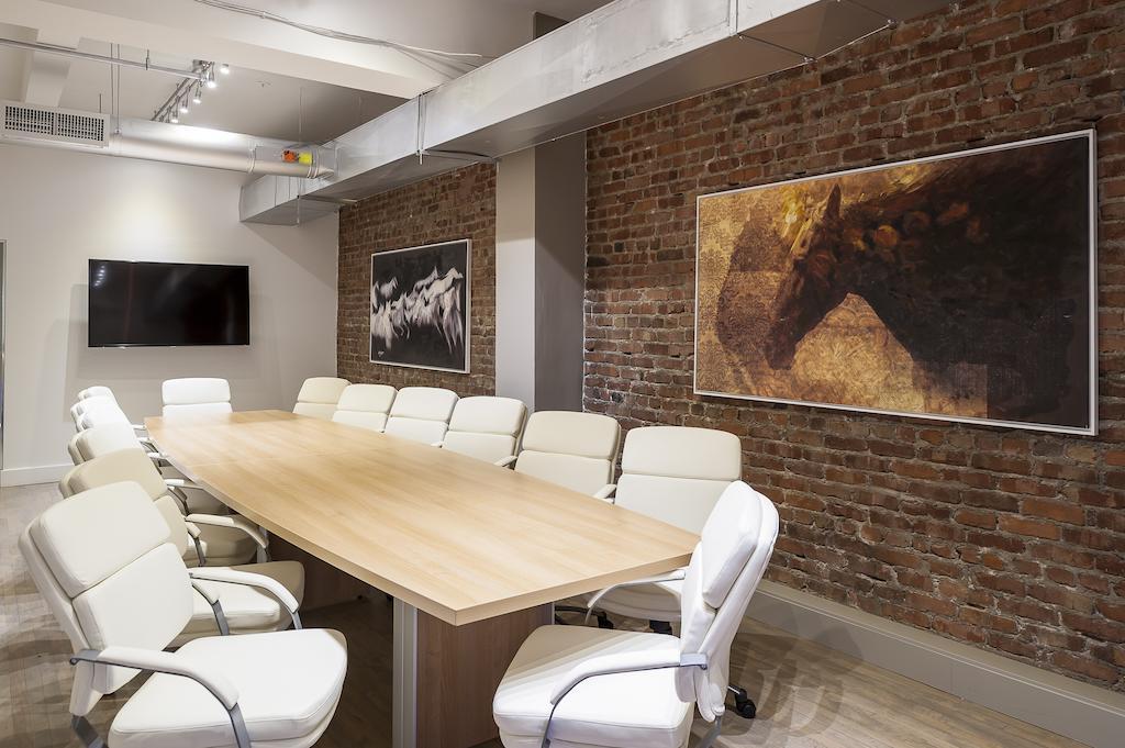 The Executive Loft At The Holland Hotel مونتريال الغرفة الصورة